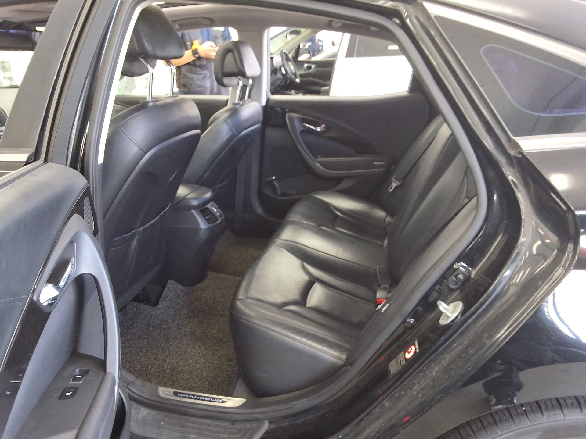 2016 - hyundai grandeur