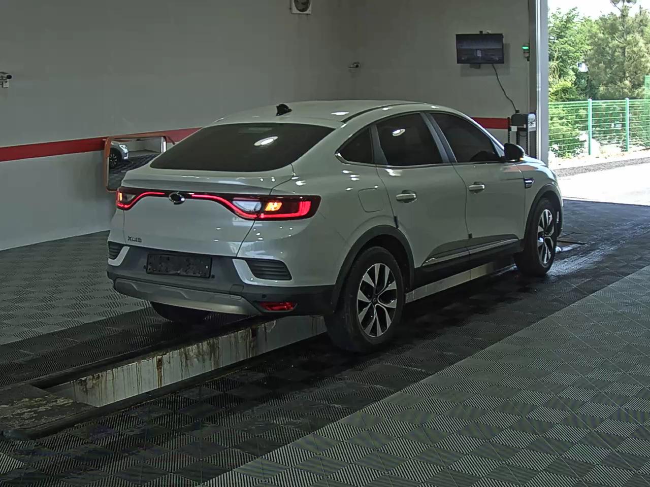 2022 - renault xm3