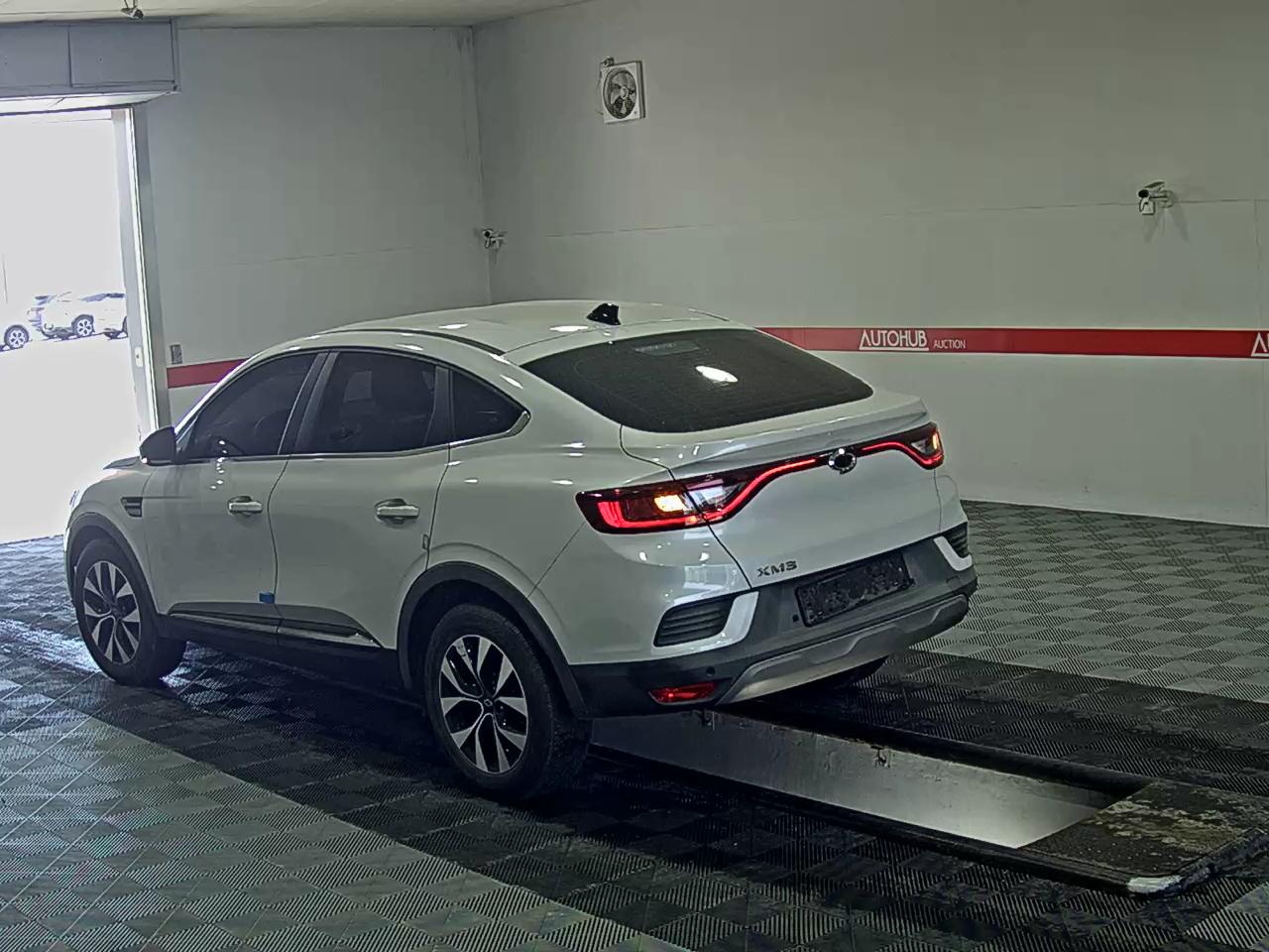 2022 - renault xm3