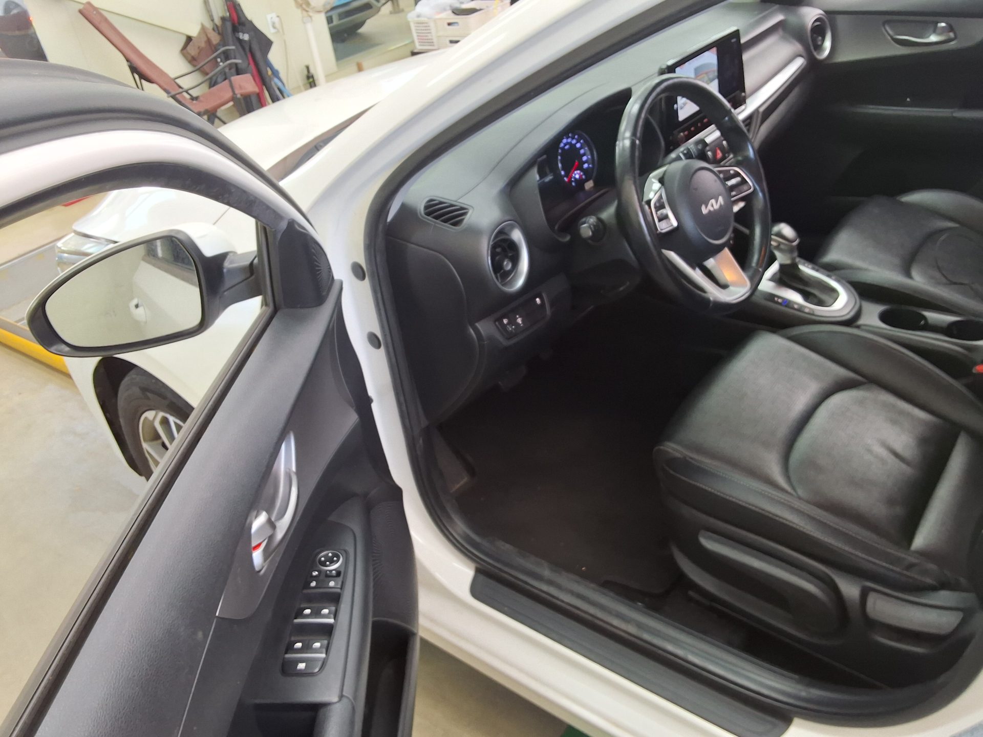 2022 - kia k3