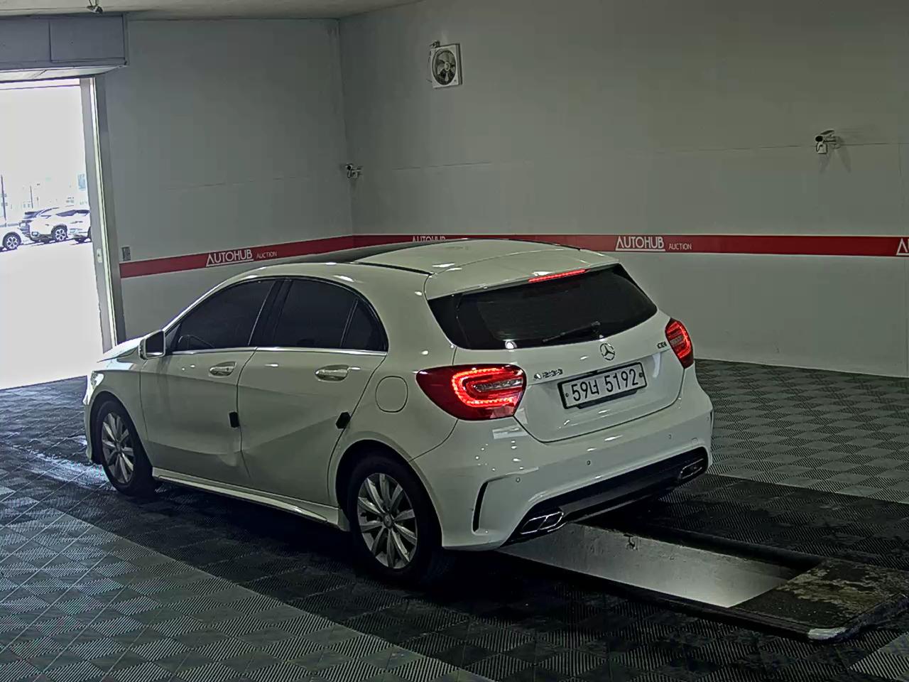 2014 - mercedes-benz a200