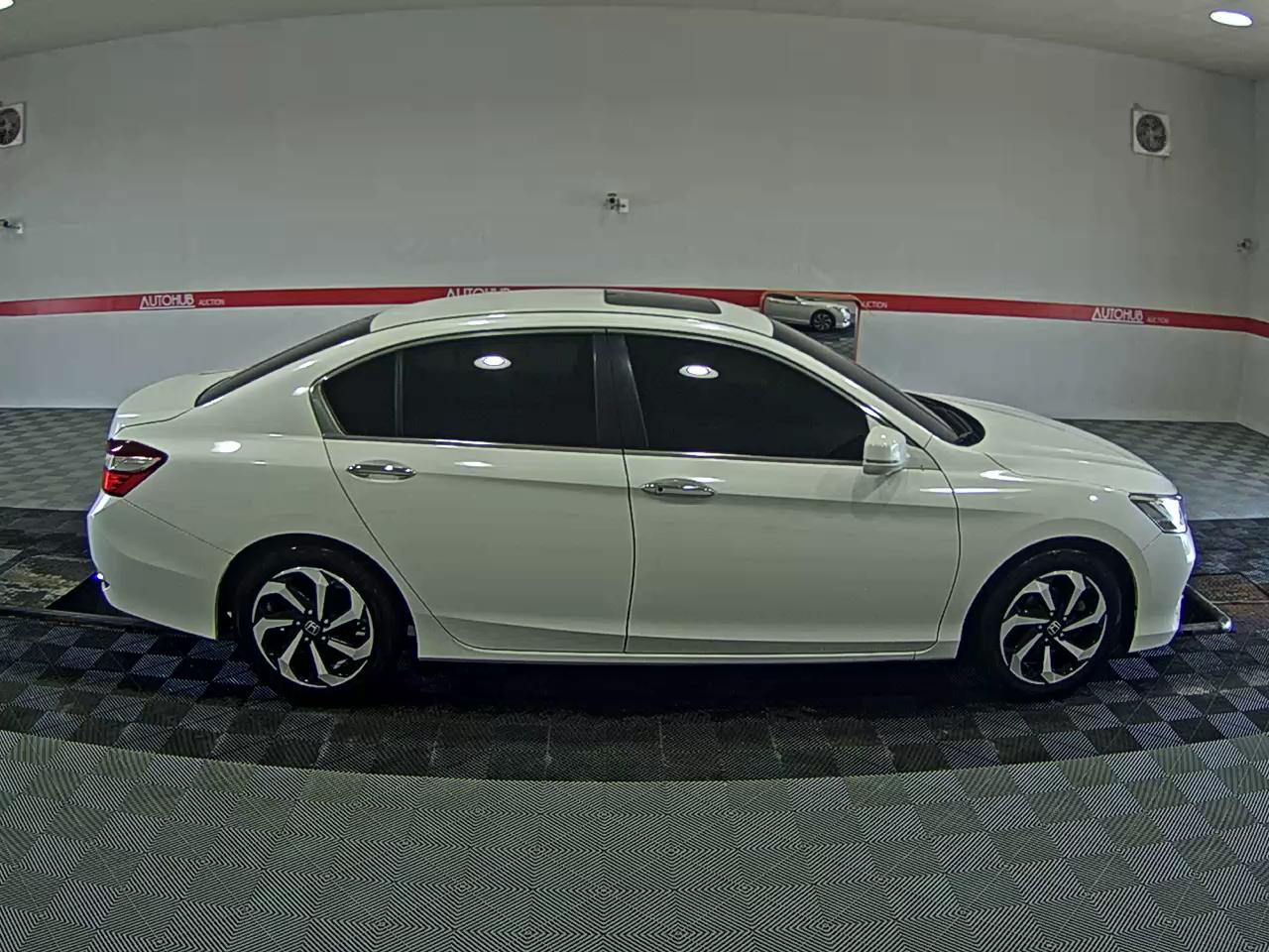 2016 - honda accord