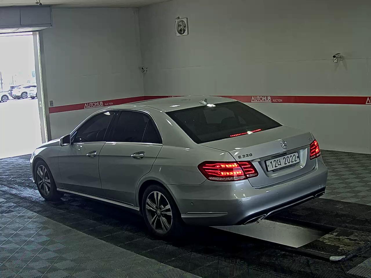 2014 - mercedes-benz e220