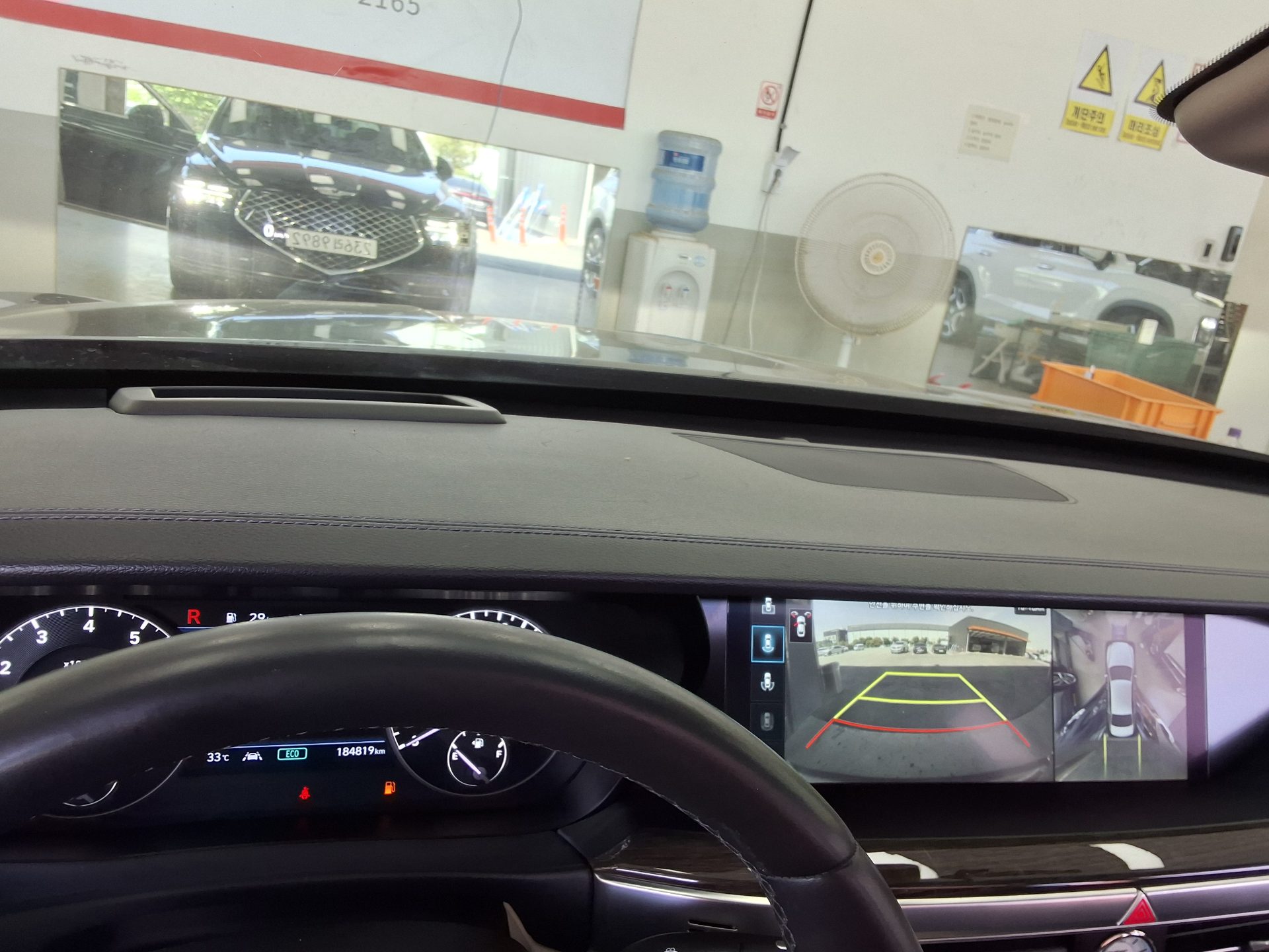 2019 - genesis g90