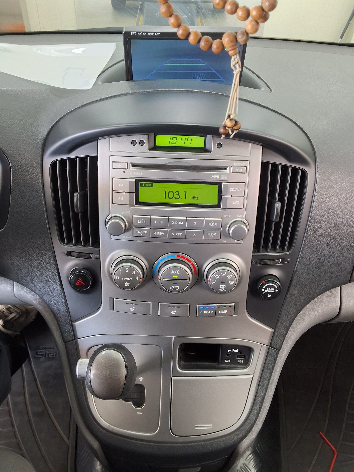 2014 - hyundai grand starex