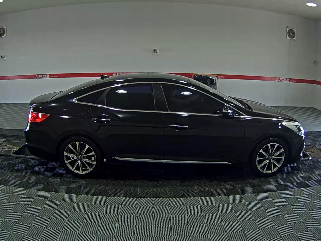 2016 - hyundai grandeur