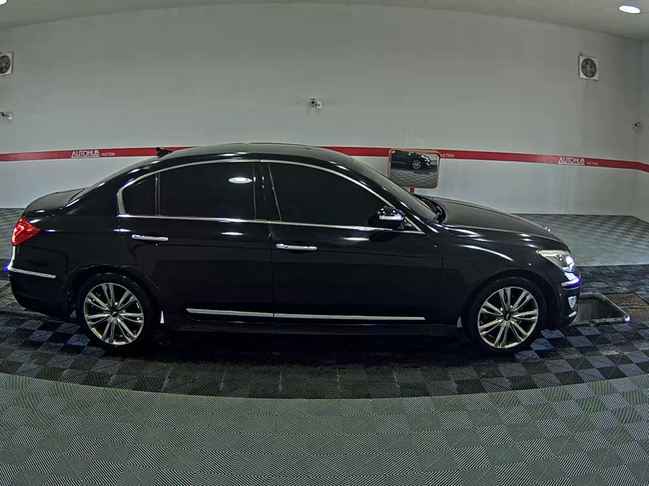 2012 - hyundai bh