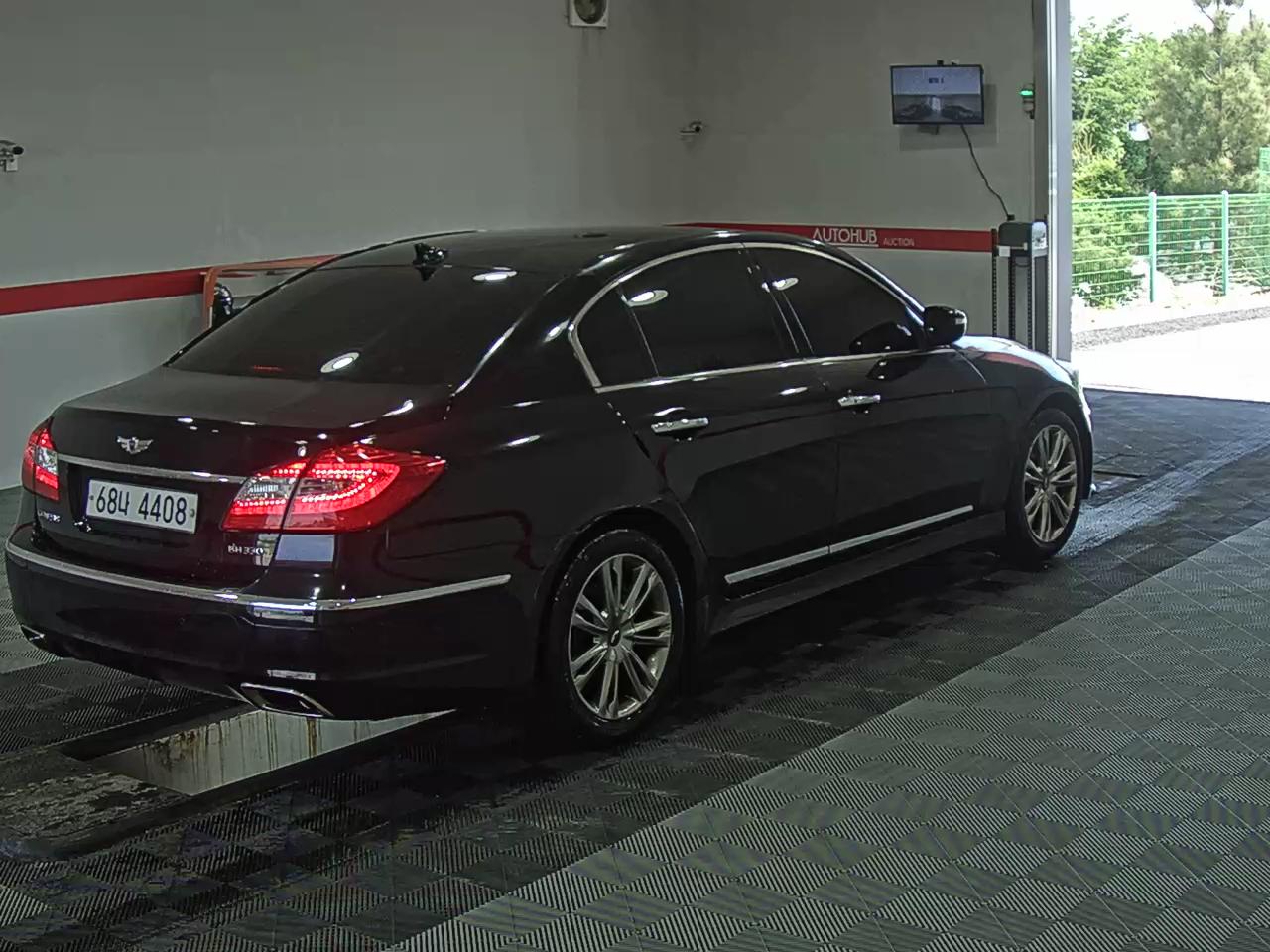 2012 - hyundai bh