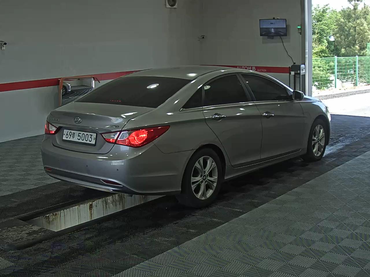 2010 - hyundai sonata