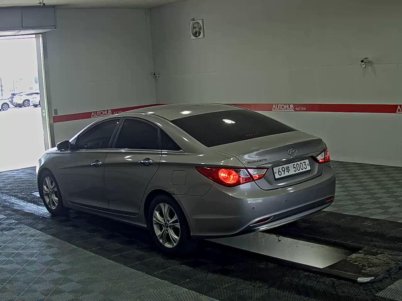 2010 - hyundai sonata