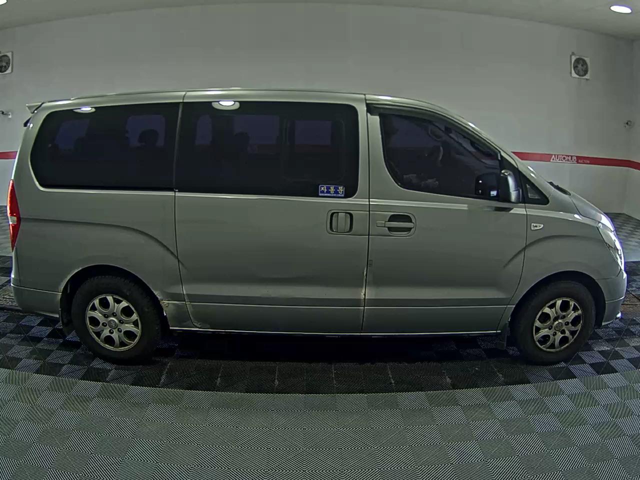 2014 - hyundai grand starex