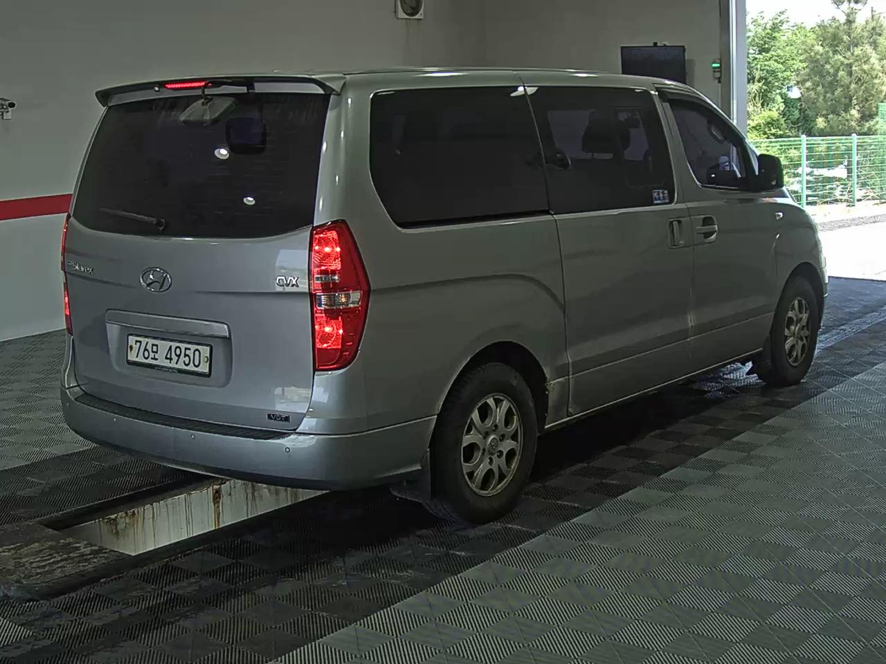 2014 - hyundai grand starex