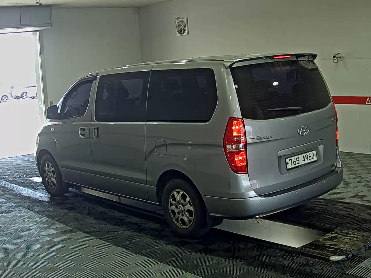 2014 - hyundai grand starex