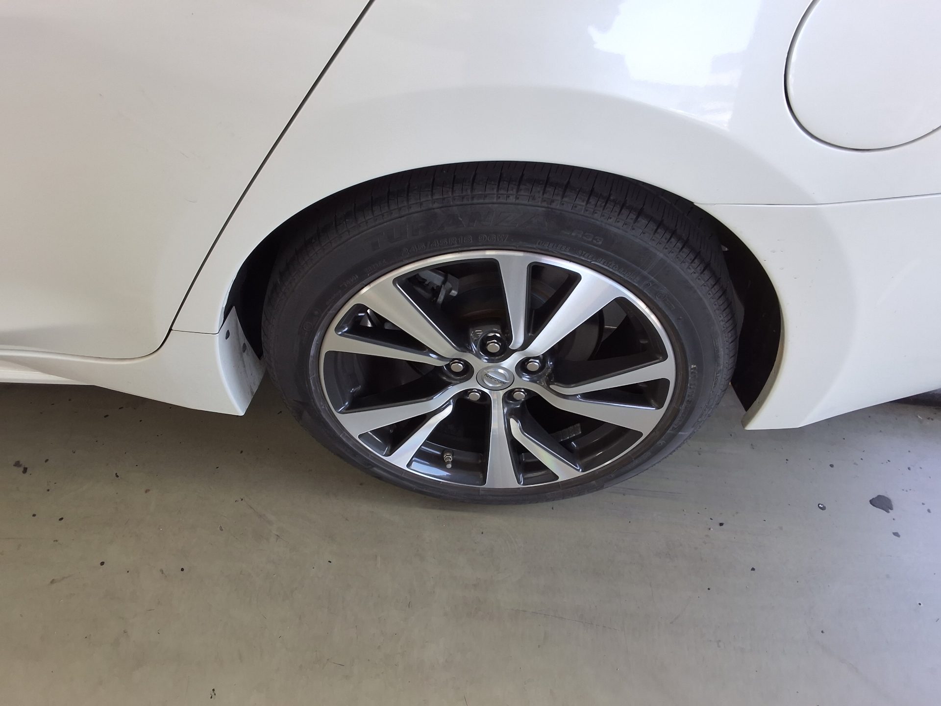 2017 - nissan maxima