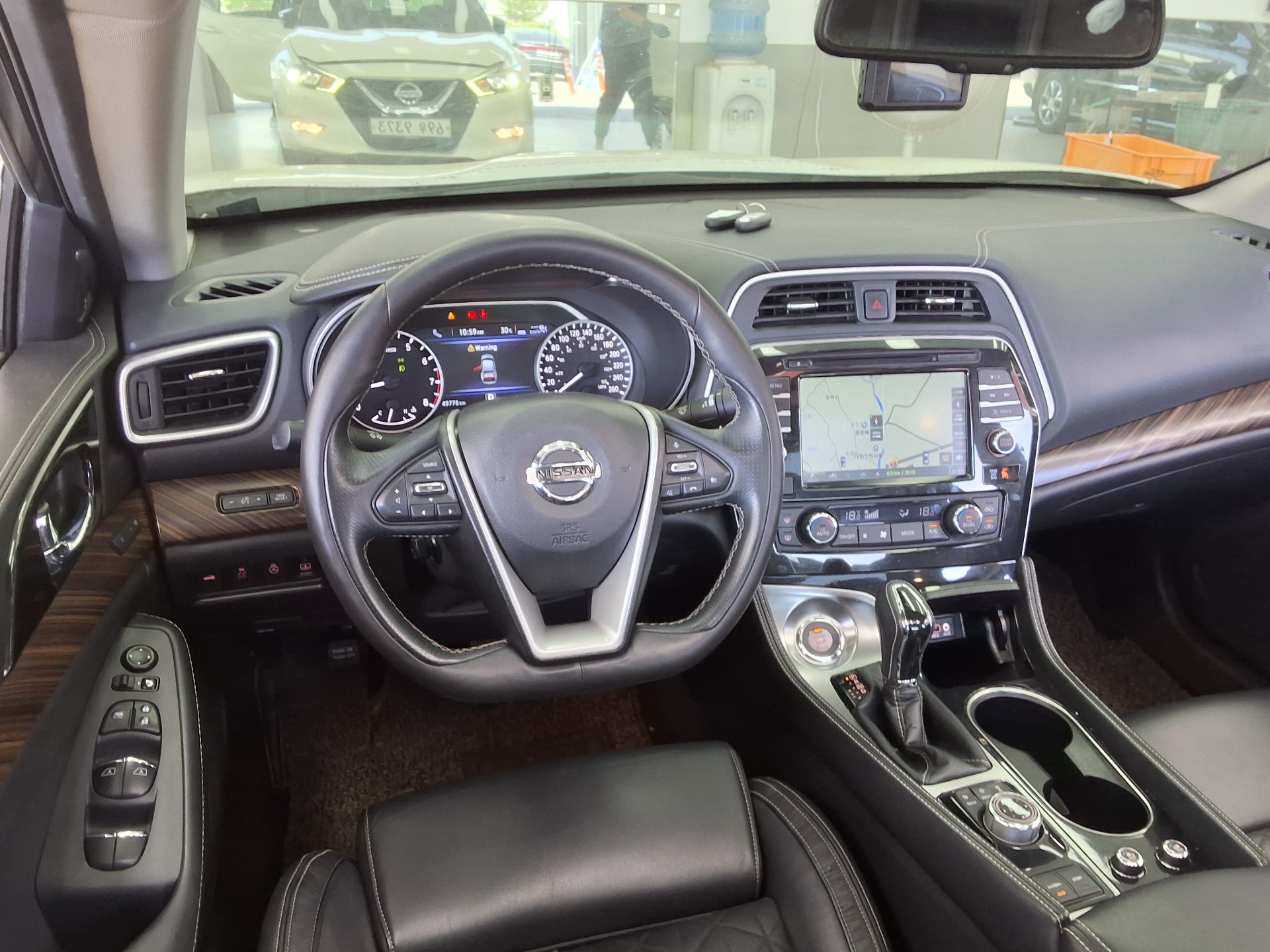 2017 - nissan maxima