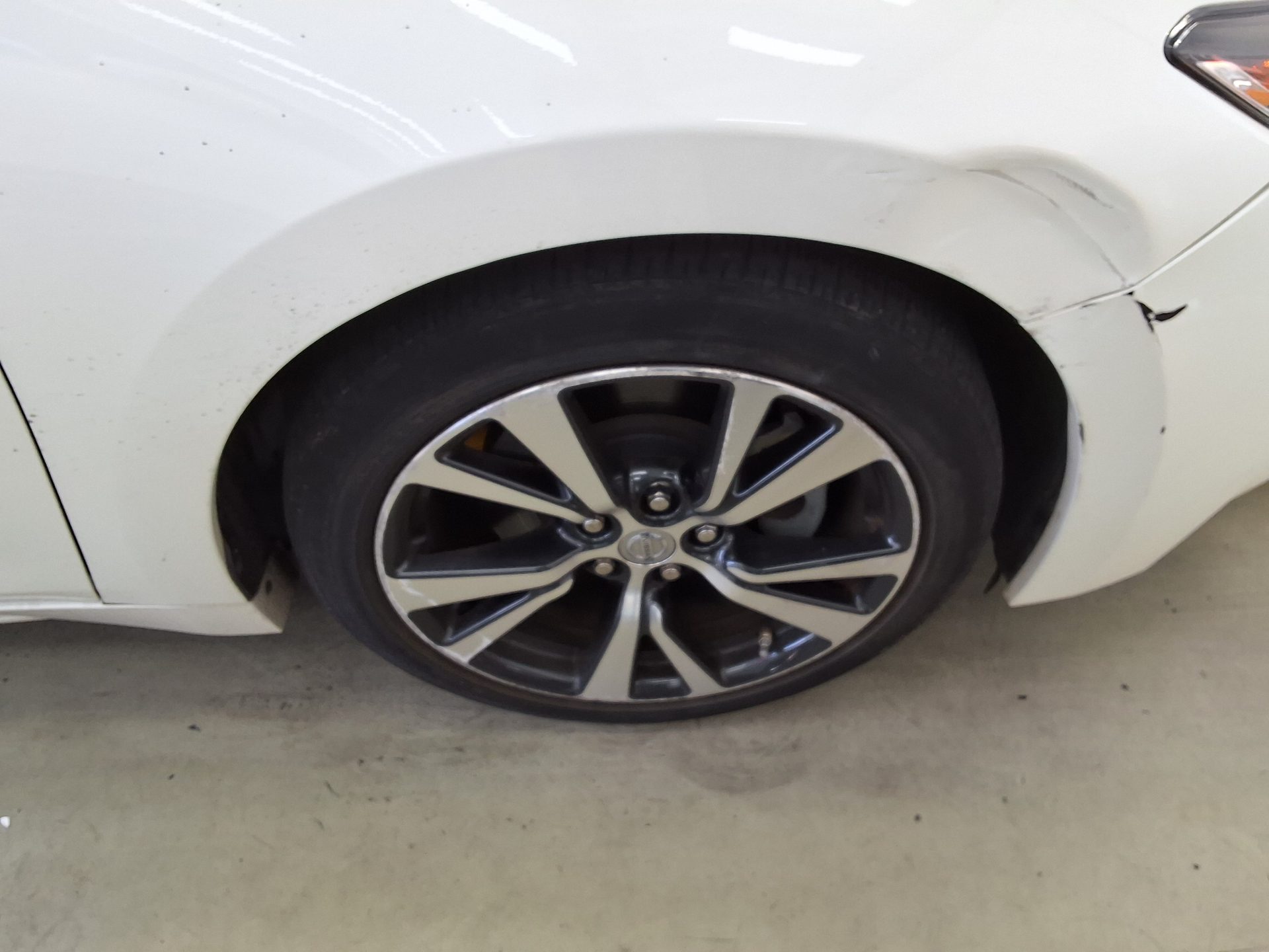 2017 - nissan maxima