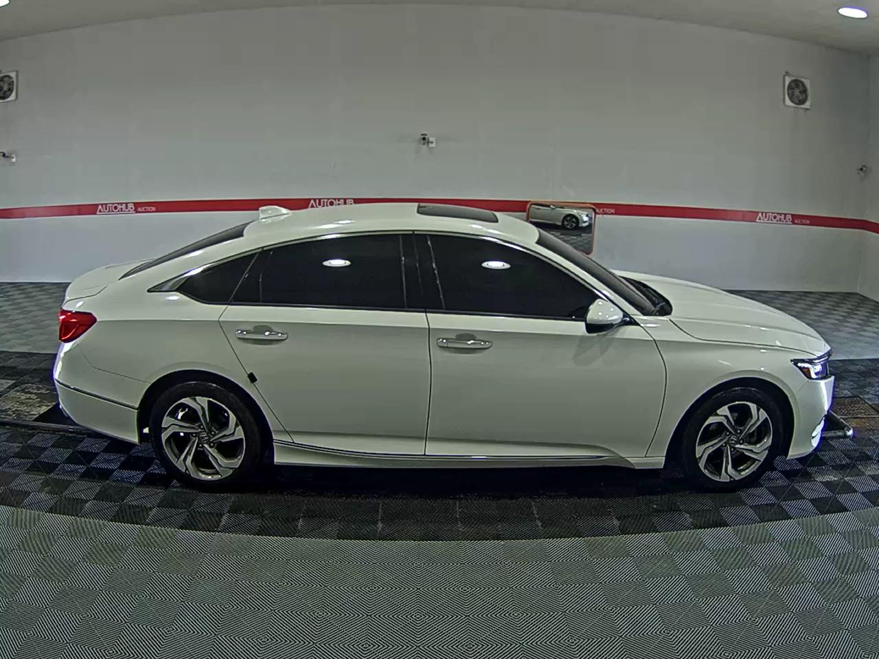 2019 - honda accord