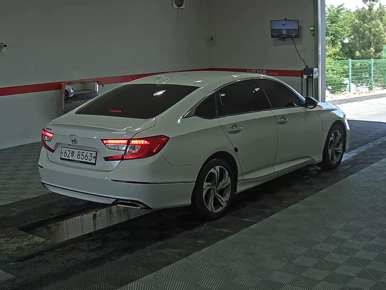2019 - honda accord