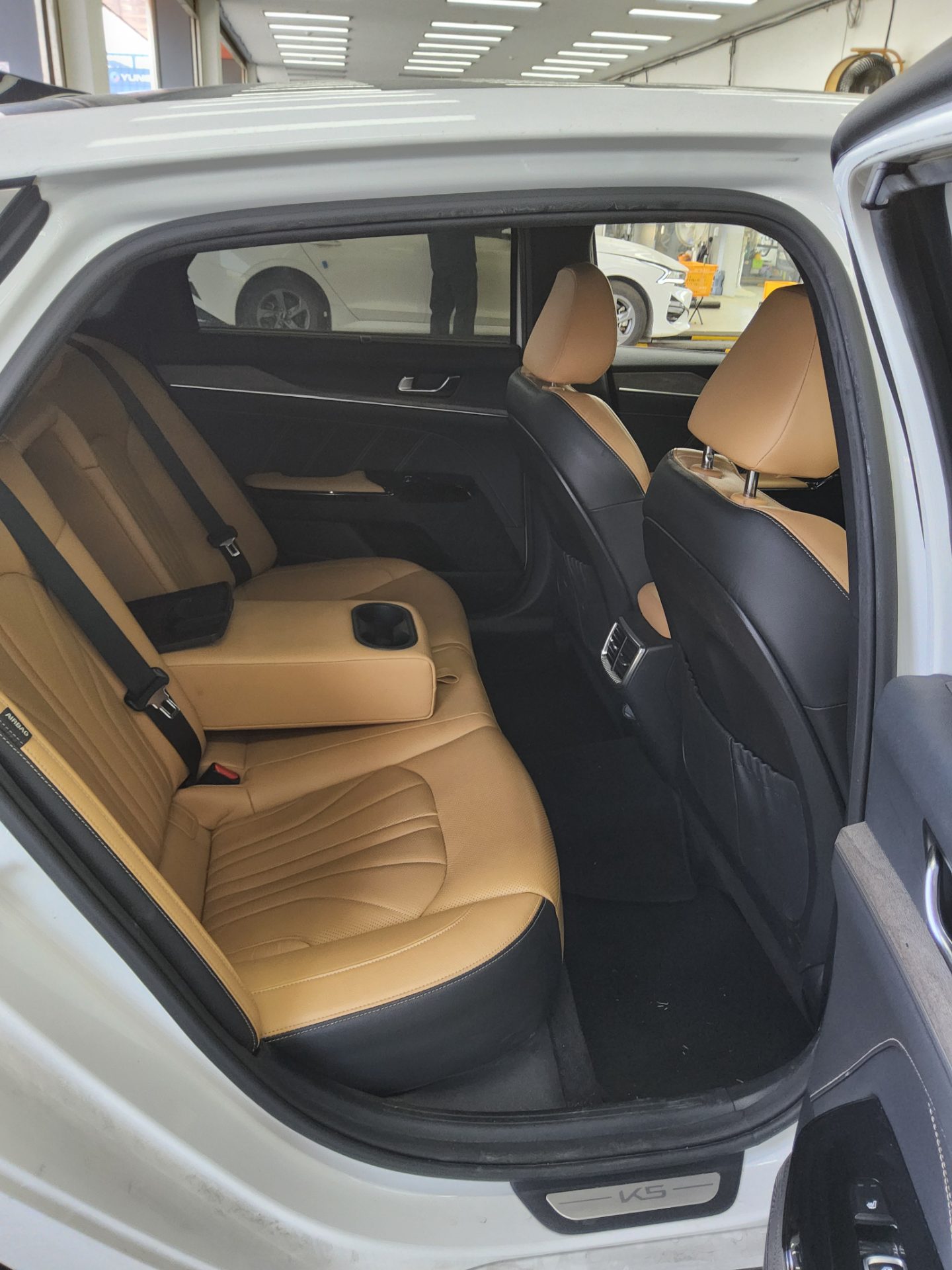 2023 - kia k5