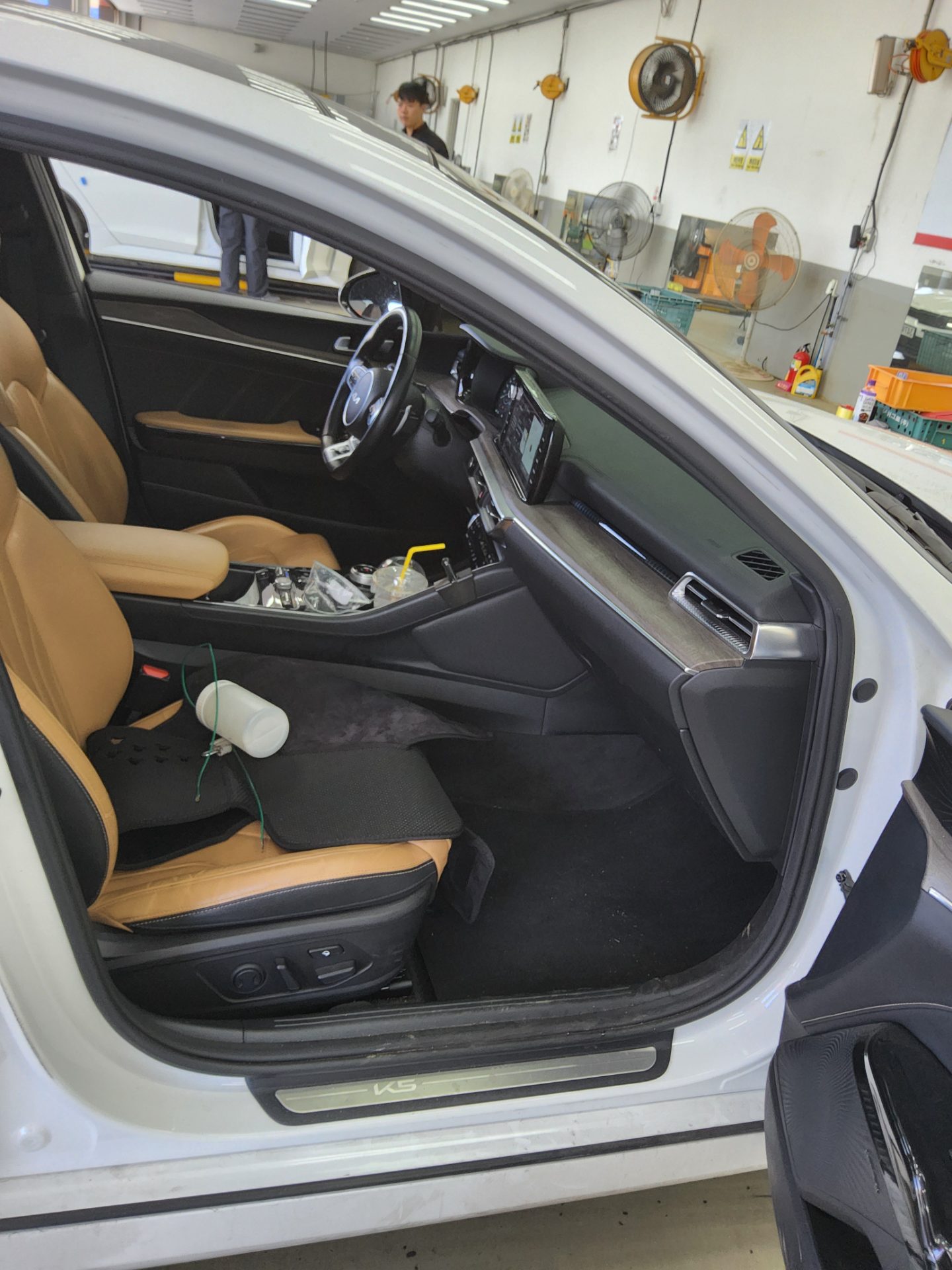 2023 - kia k5