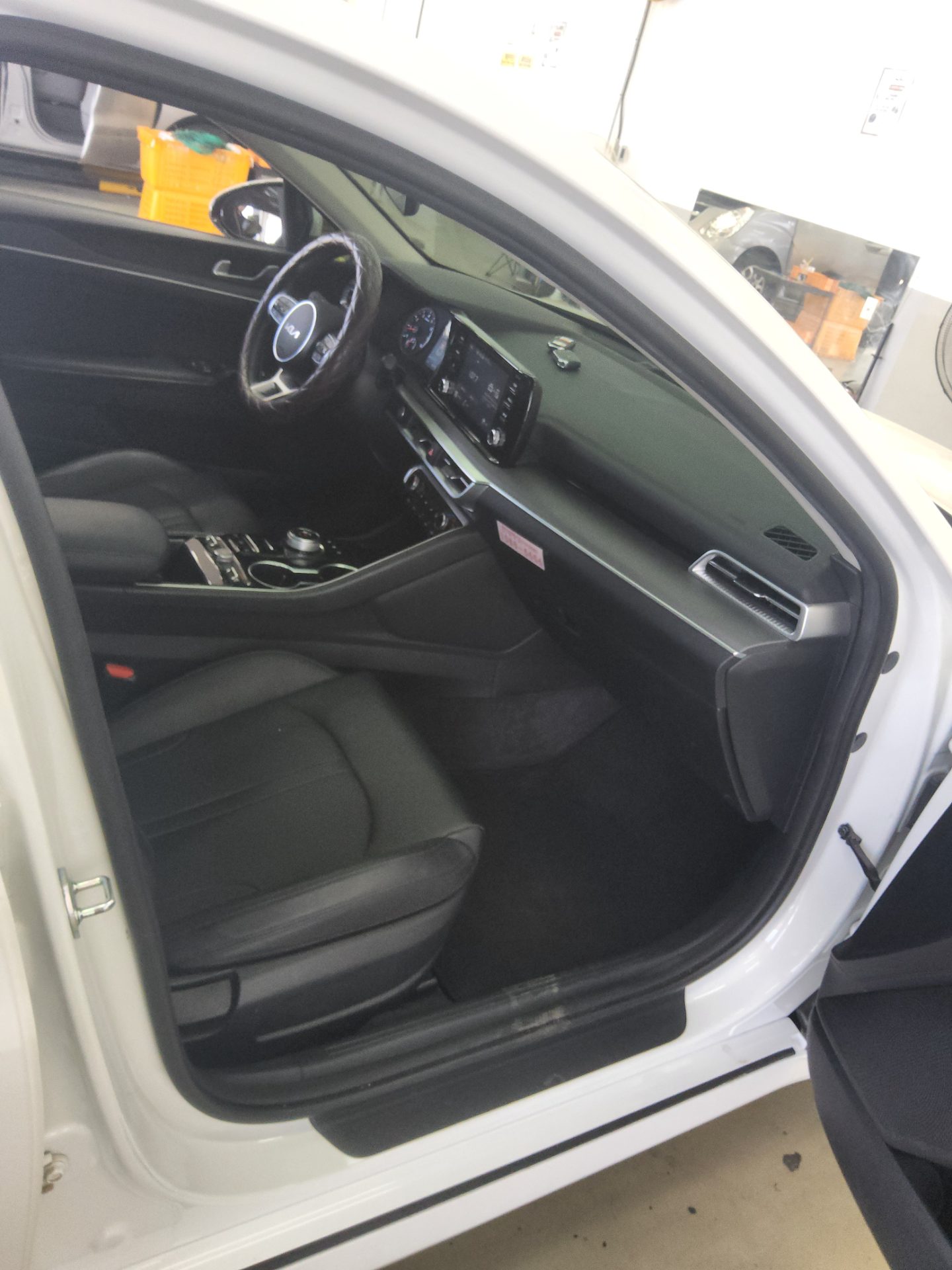 2023 - kia k5