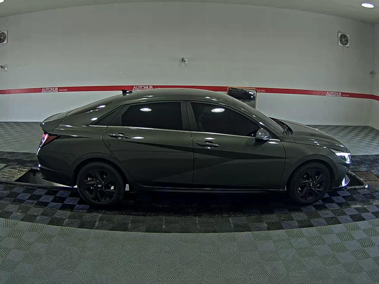 2022 - hyundai avante