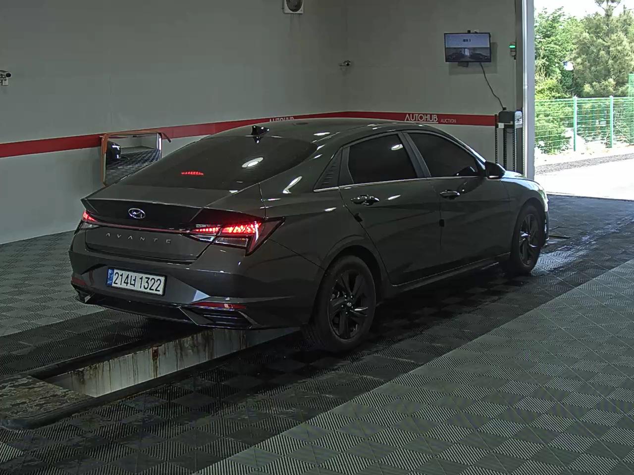 2022 - hyundai avante