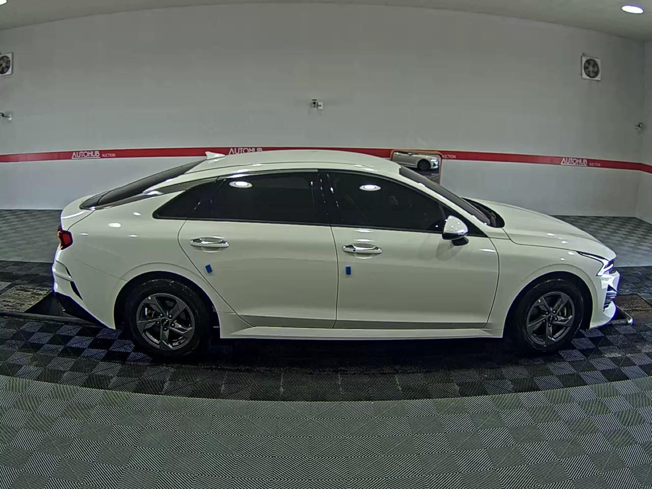 2023 - kia k5