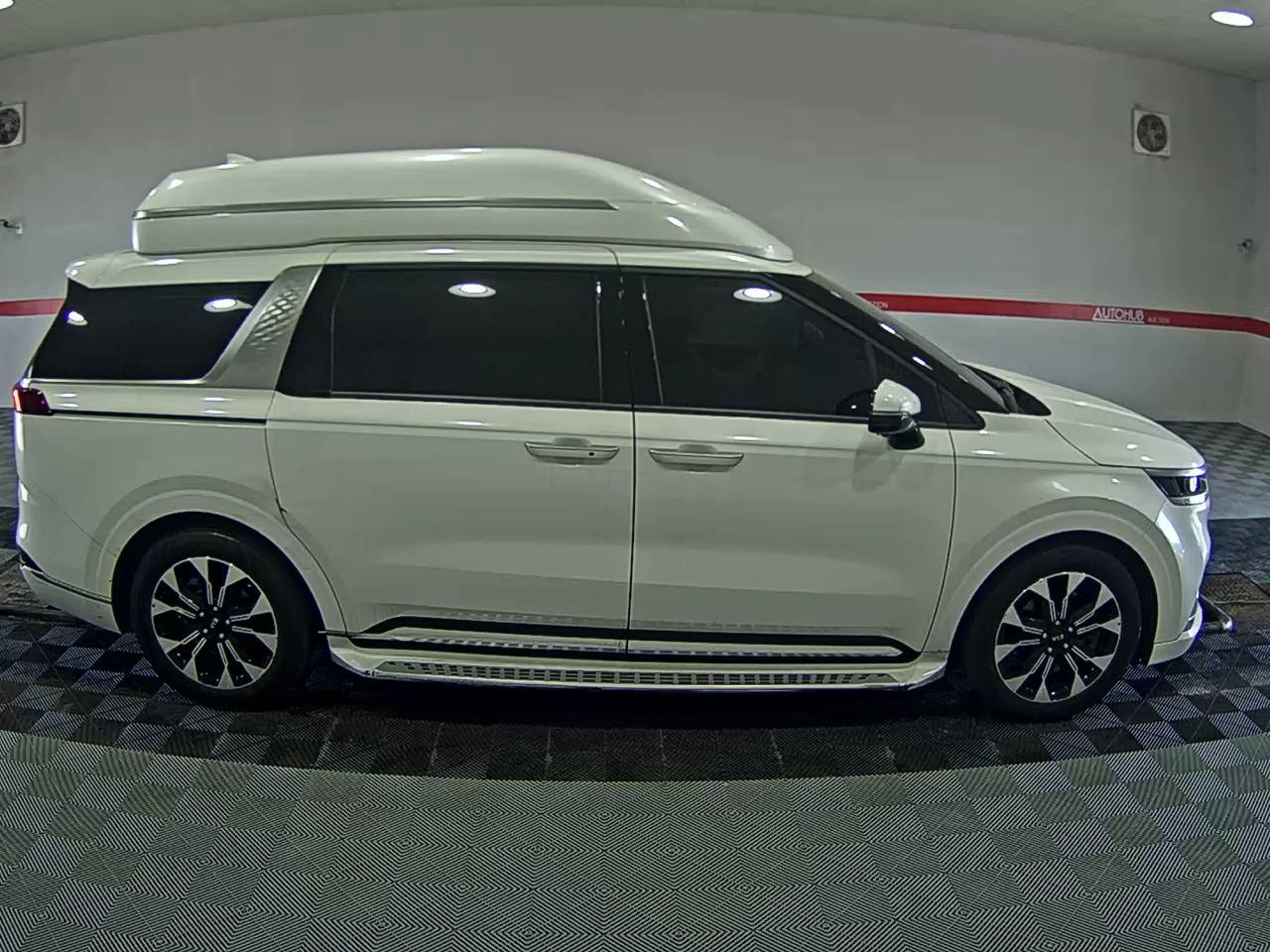 2021 - kia carnival