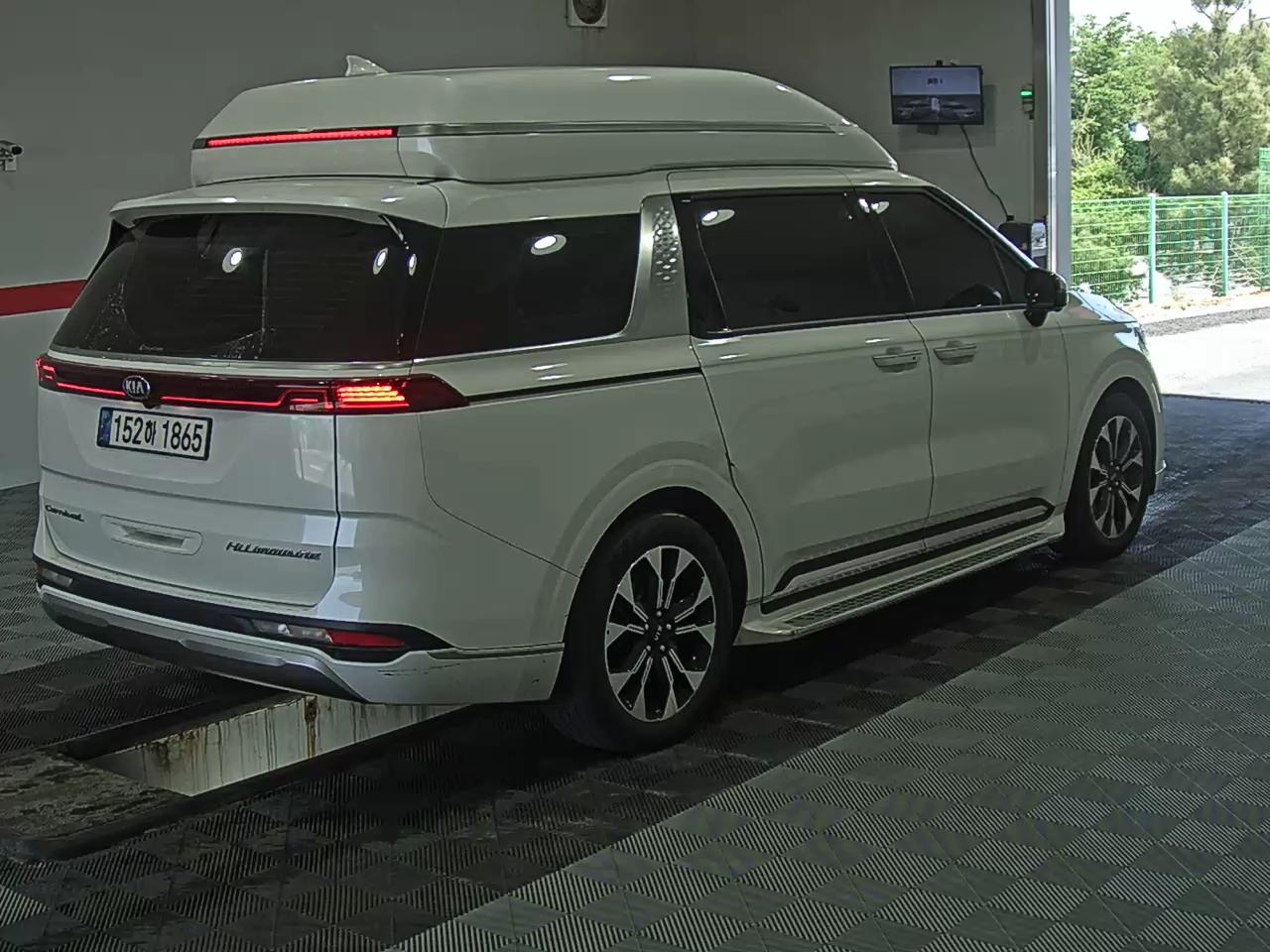2021 - kia carnival