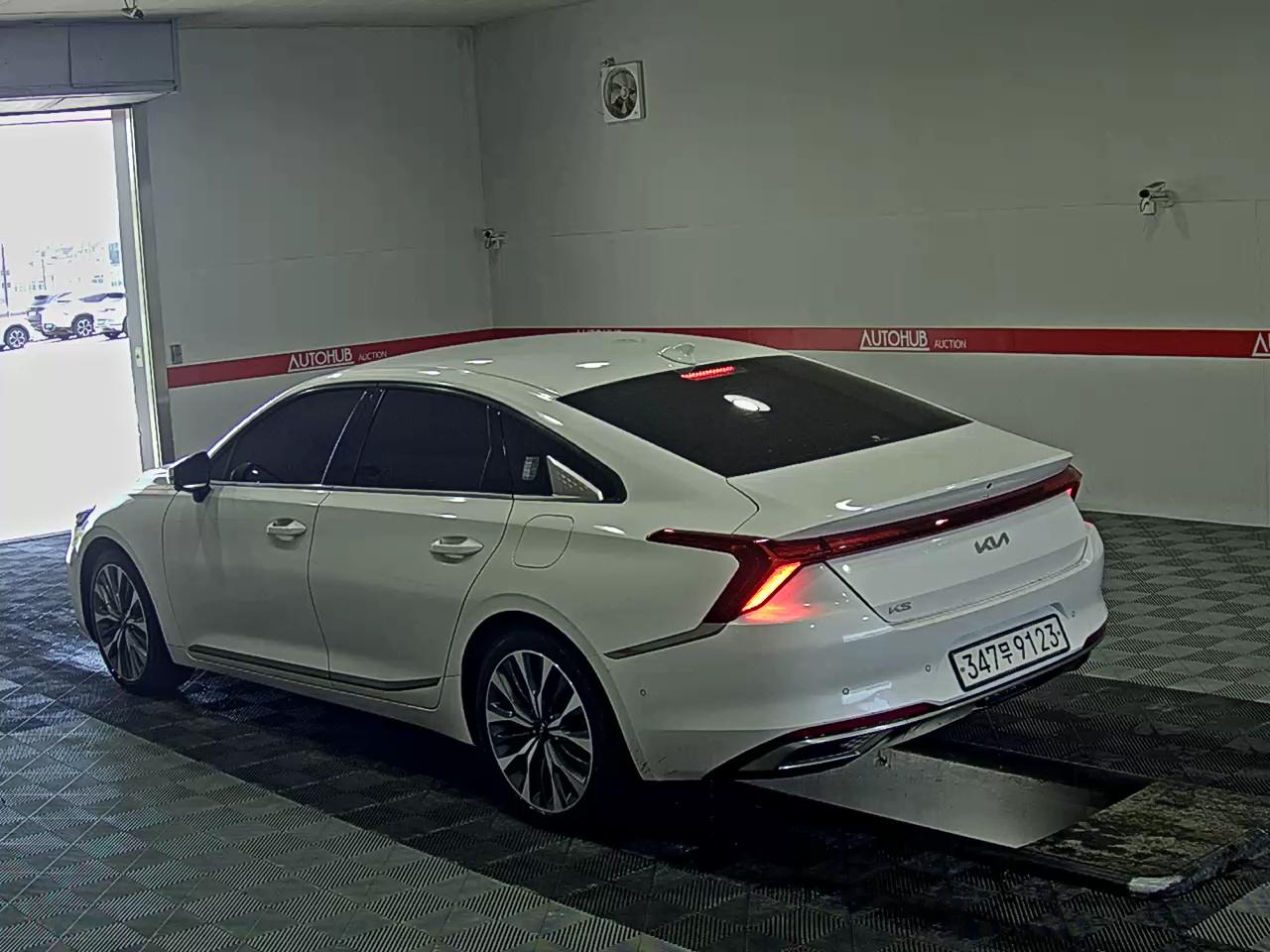 2023 - kia k8