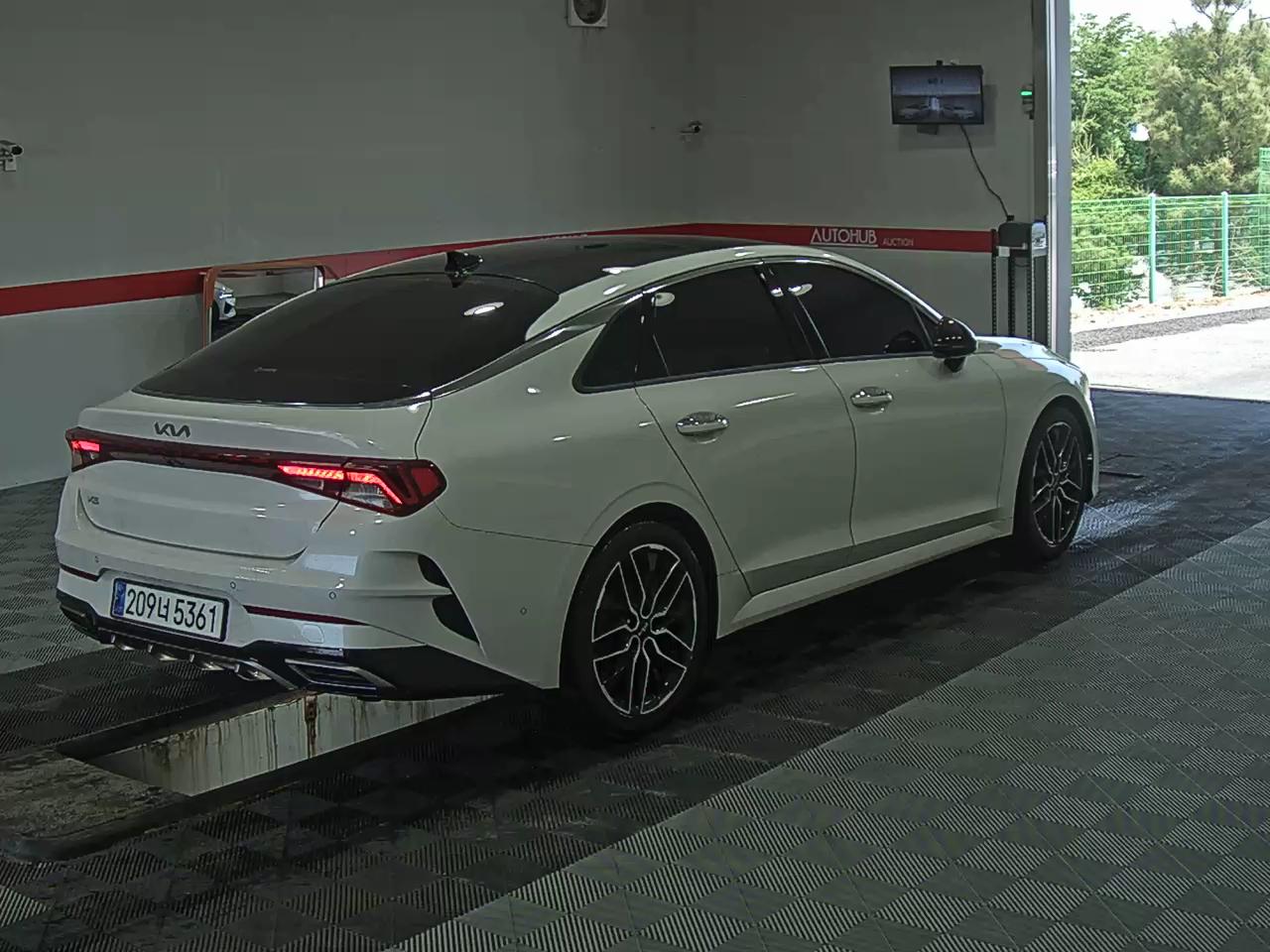 2023 - kia k5