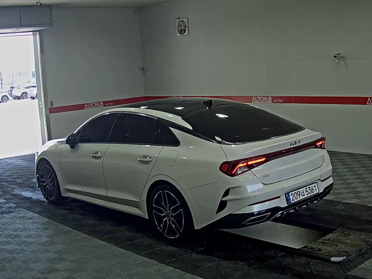 2023 - kia k5