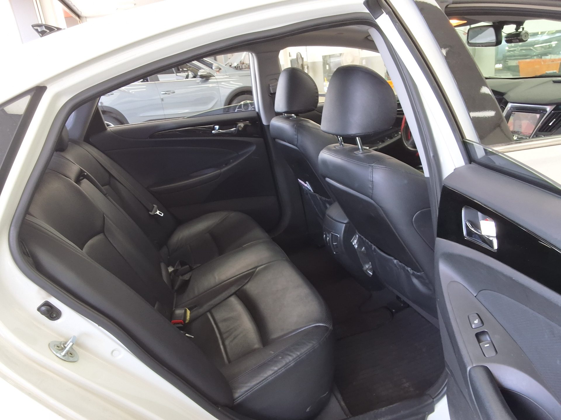 Hyundai Sonata - 13