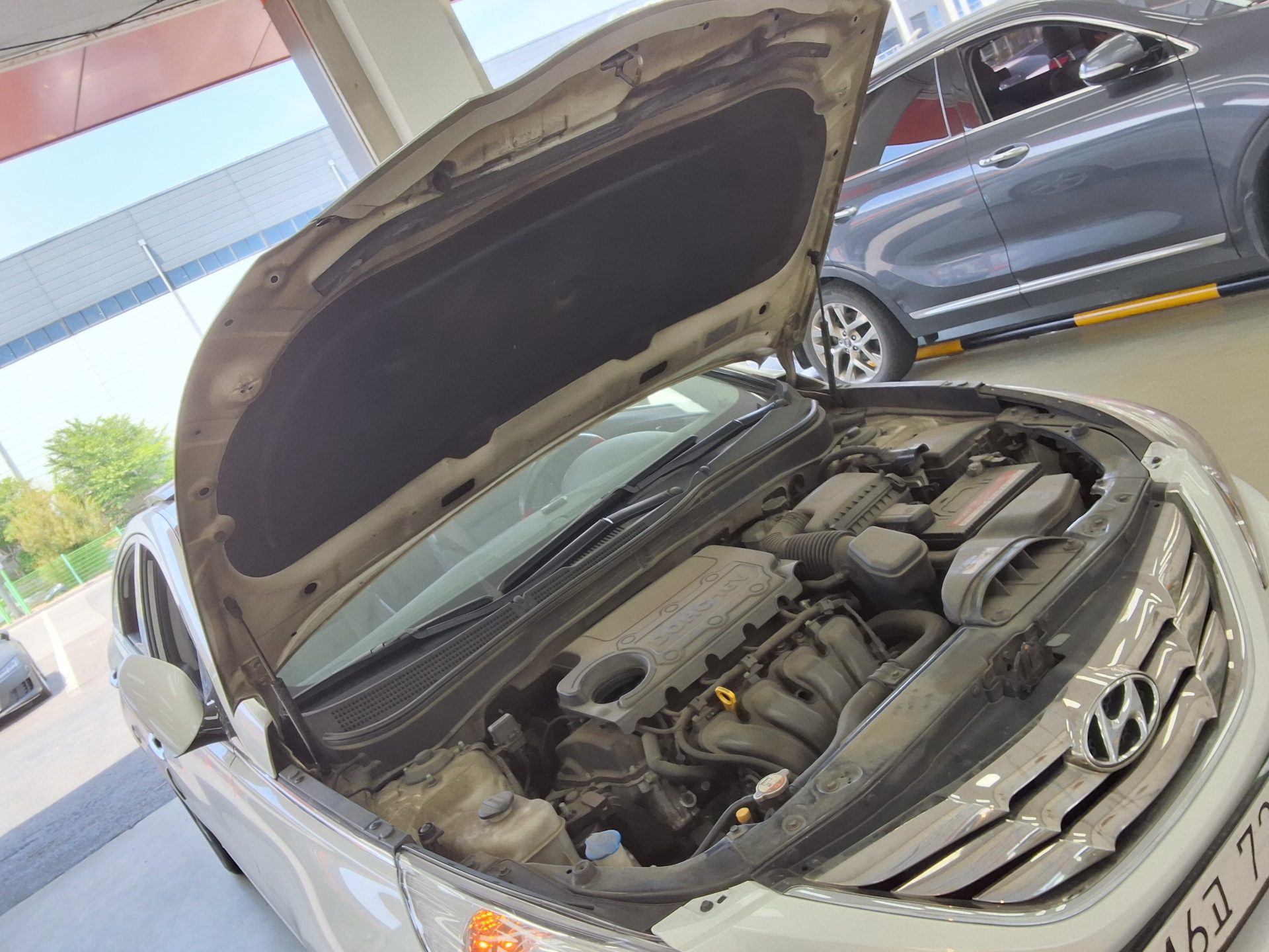 Hyundai Sonata - 17