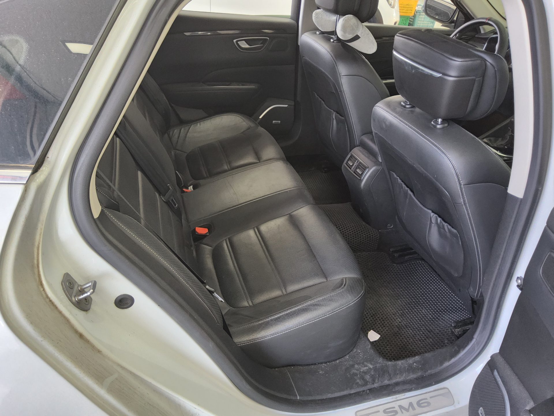 2017 - renault sm6