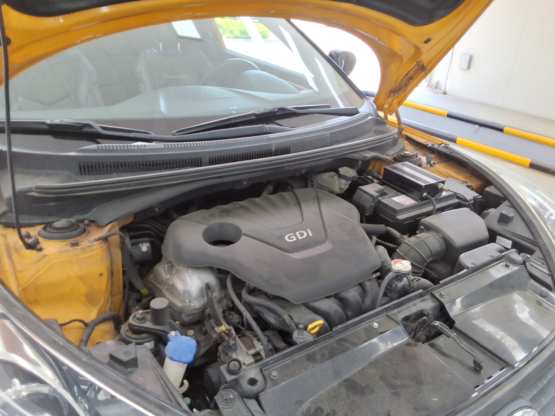 2012 - hyundai veloster