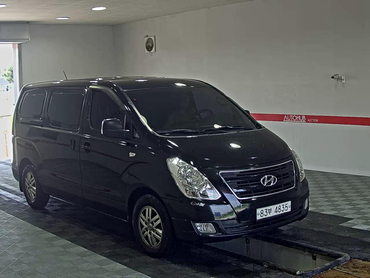2017 - hyundai grand starex
