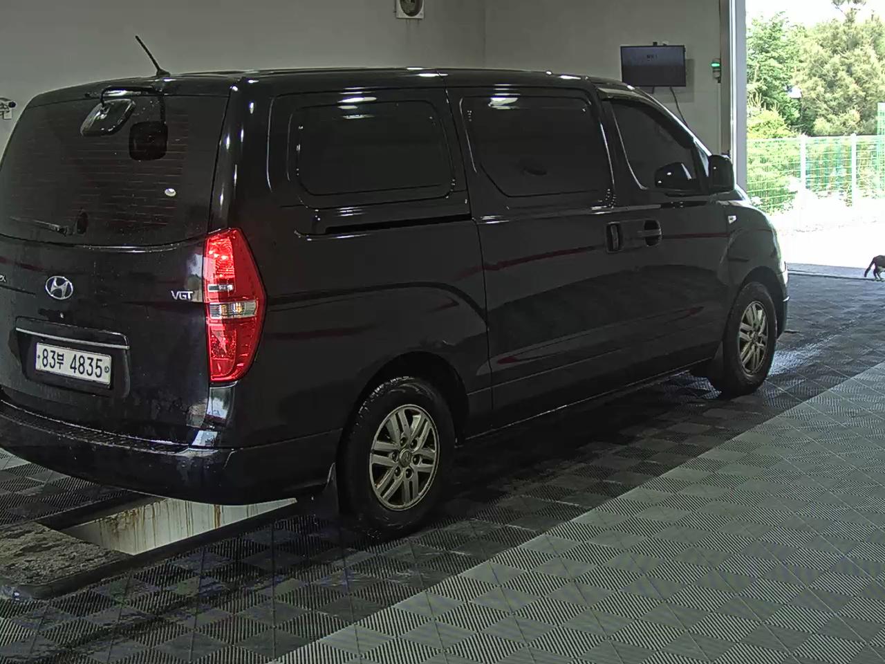 2017 - hyundai grand starex