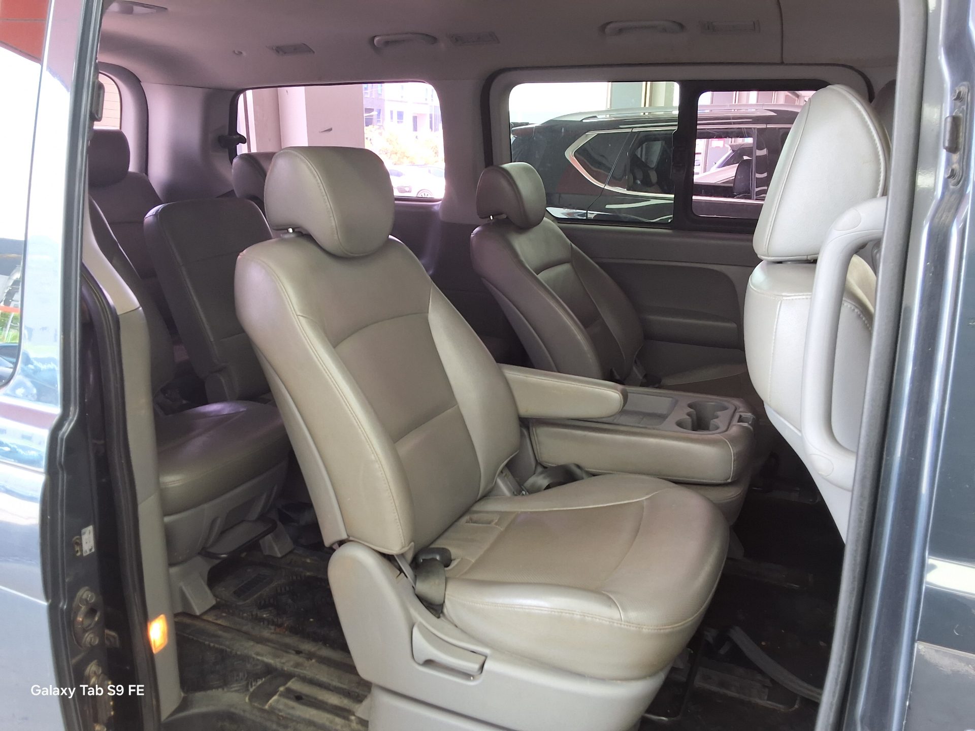 2017 - hyundai grand starex