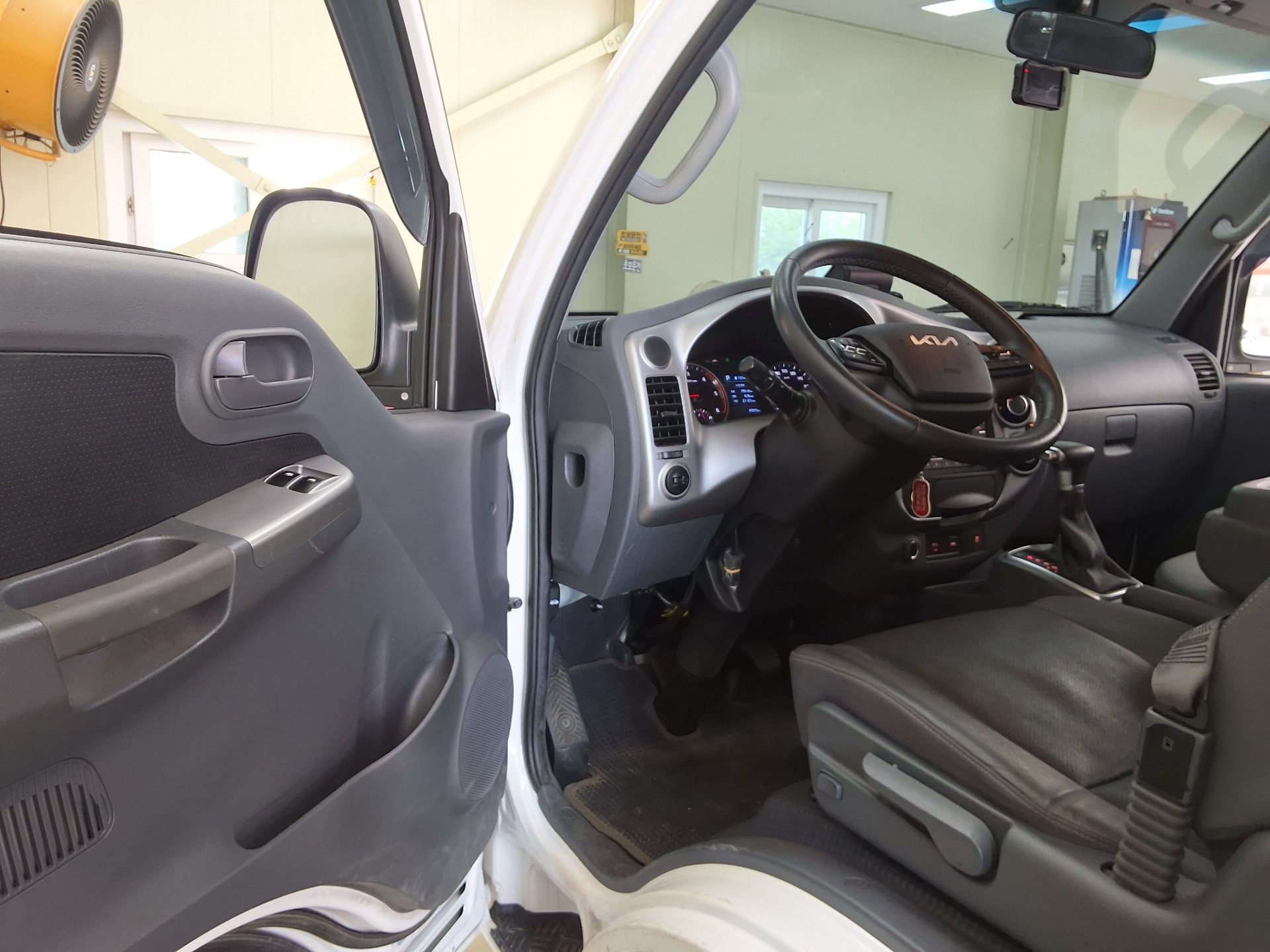 2024 - kia bongo