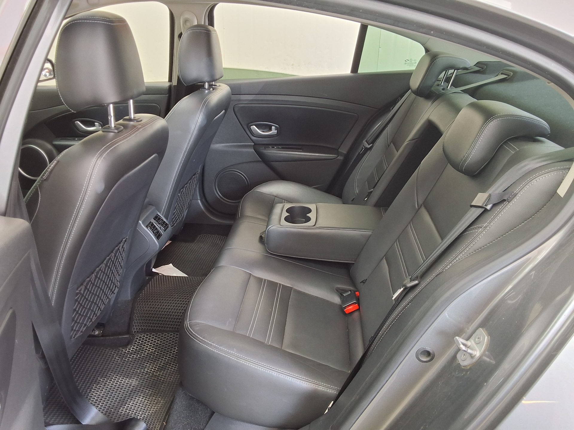 2016 - renault sm3