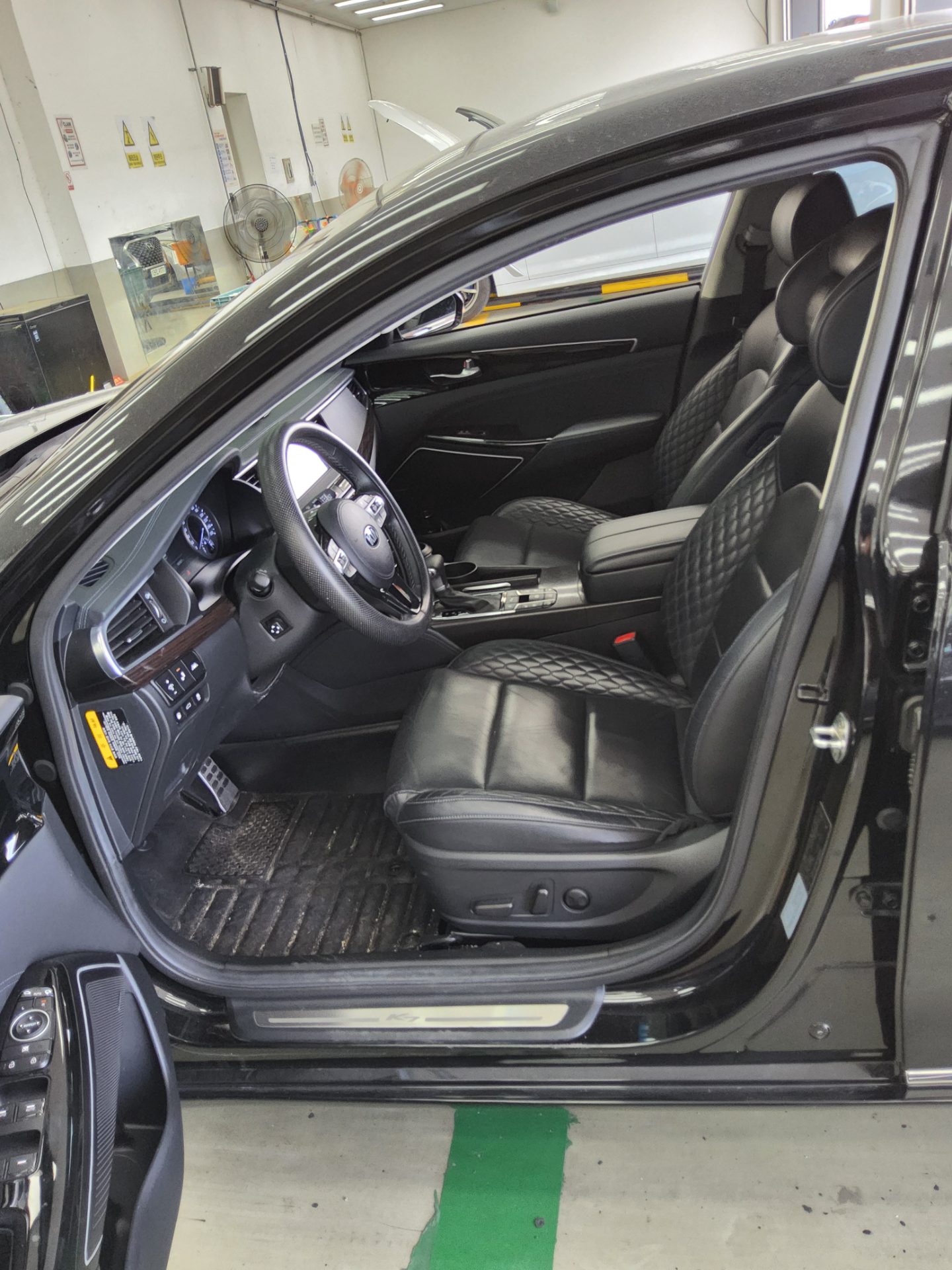 2017 - kia k7