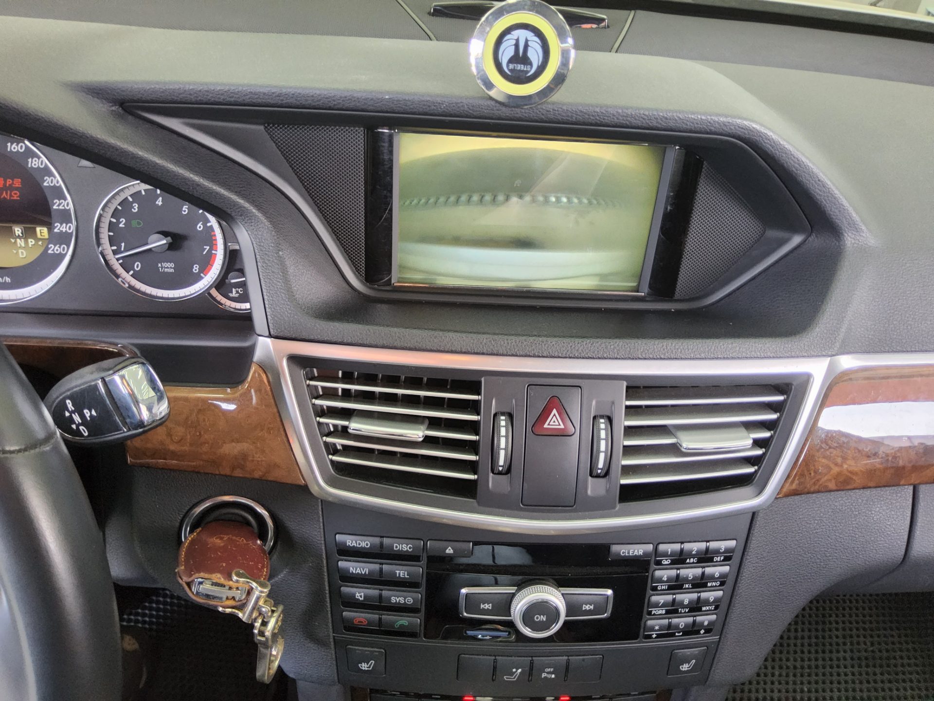 2012 - mercedes-benz e300