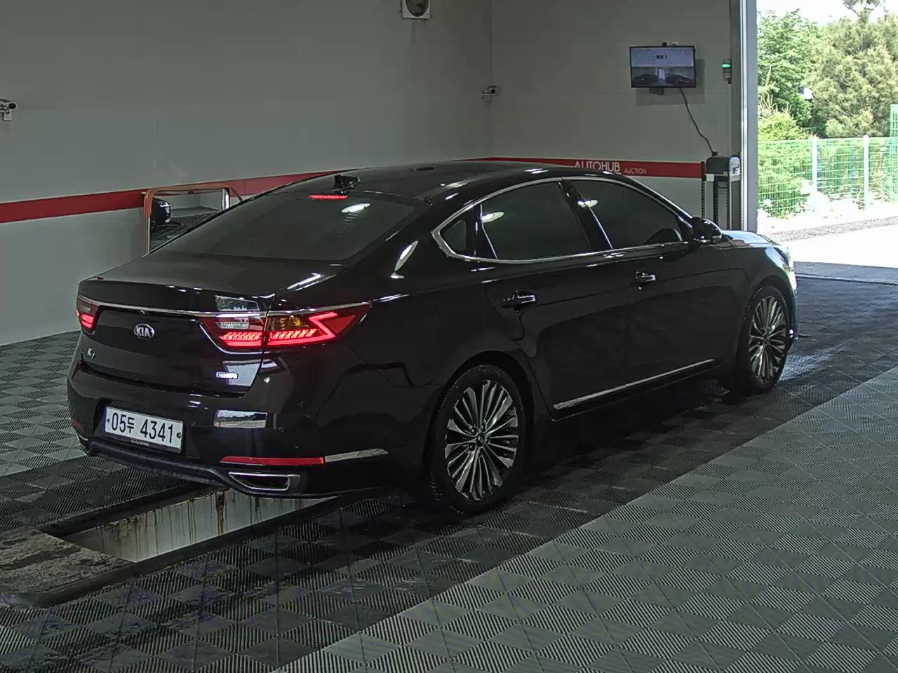 2017 - kia k7