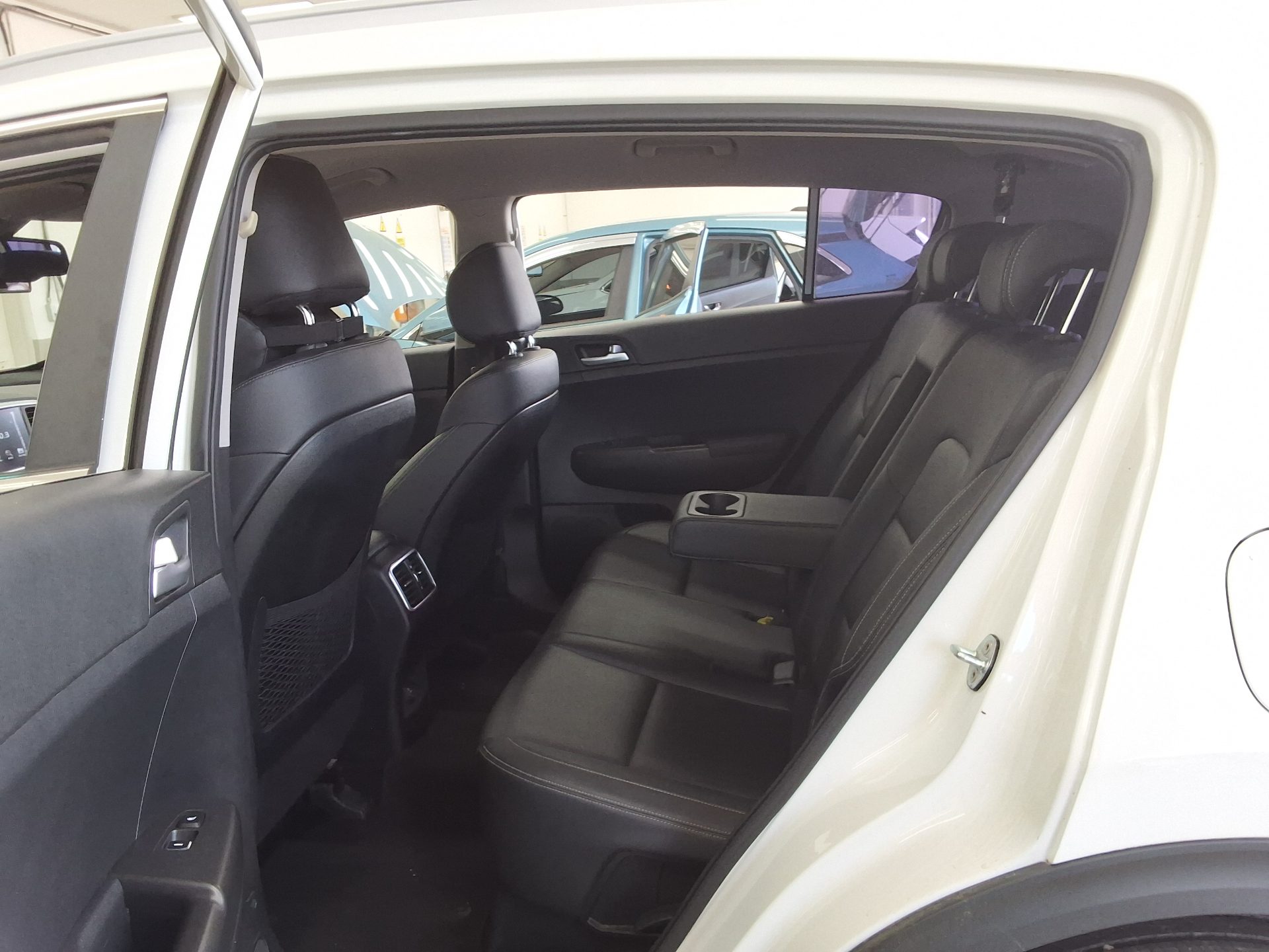 Kia Sportage - 12