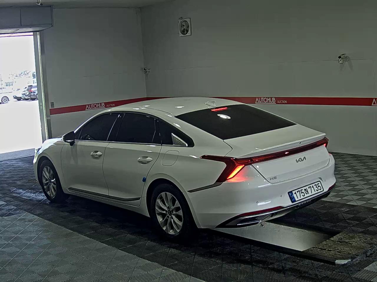 2023 - kia k8