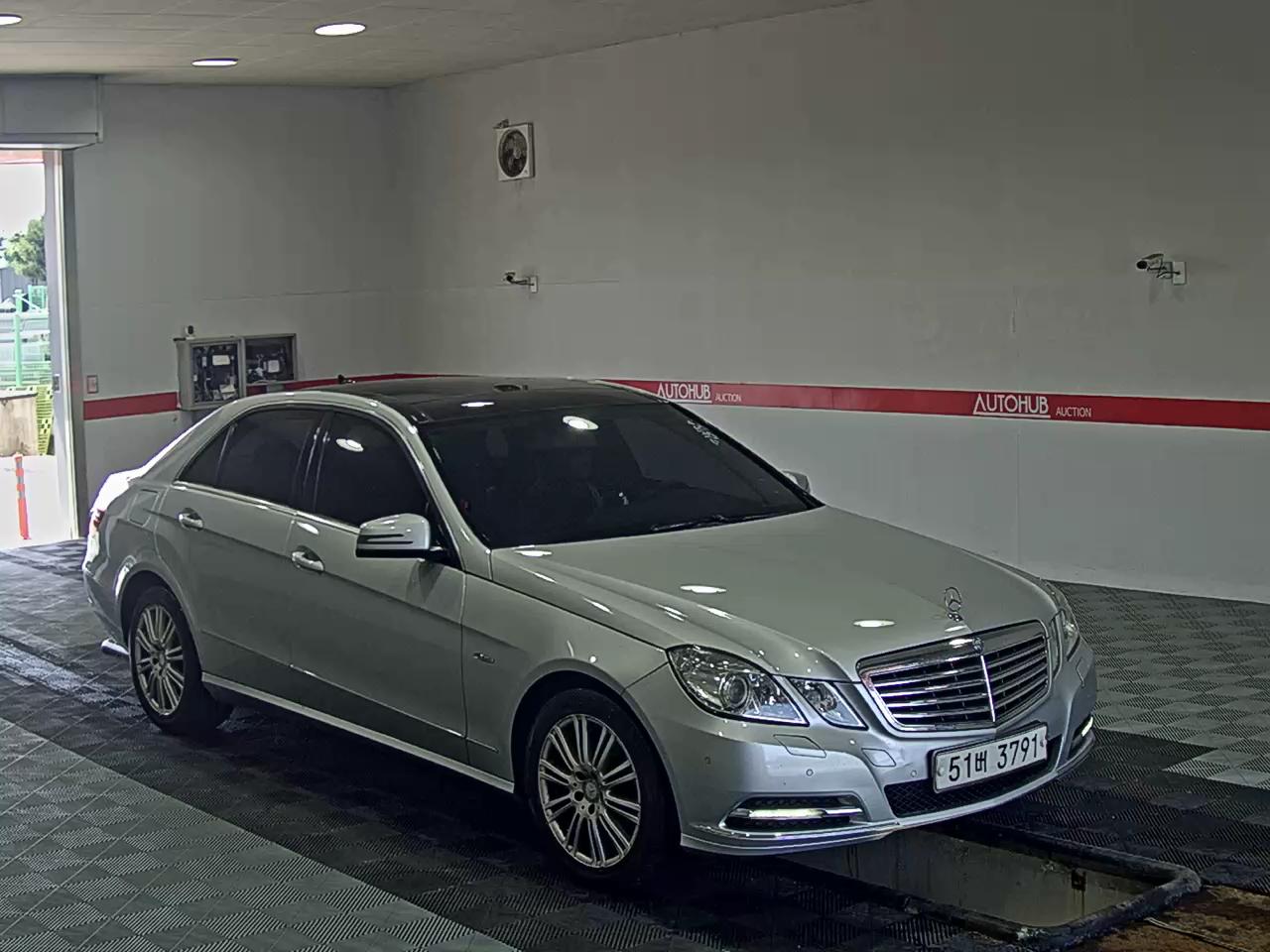 2012 - mercedes-benz e300
