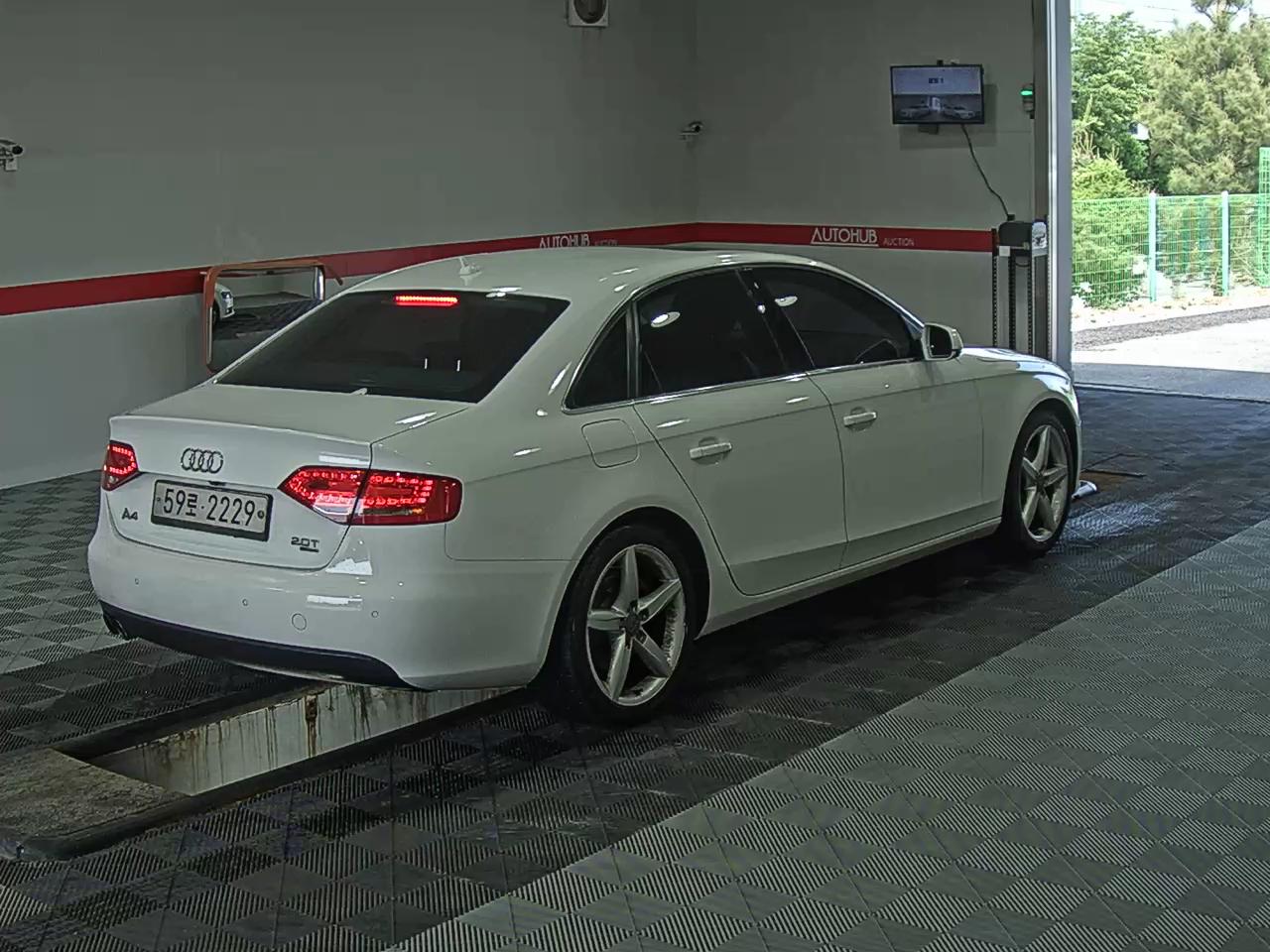 2011 - audi a4