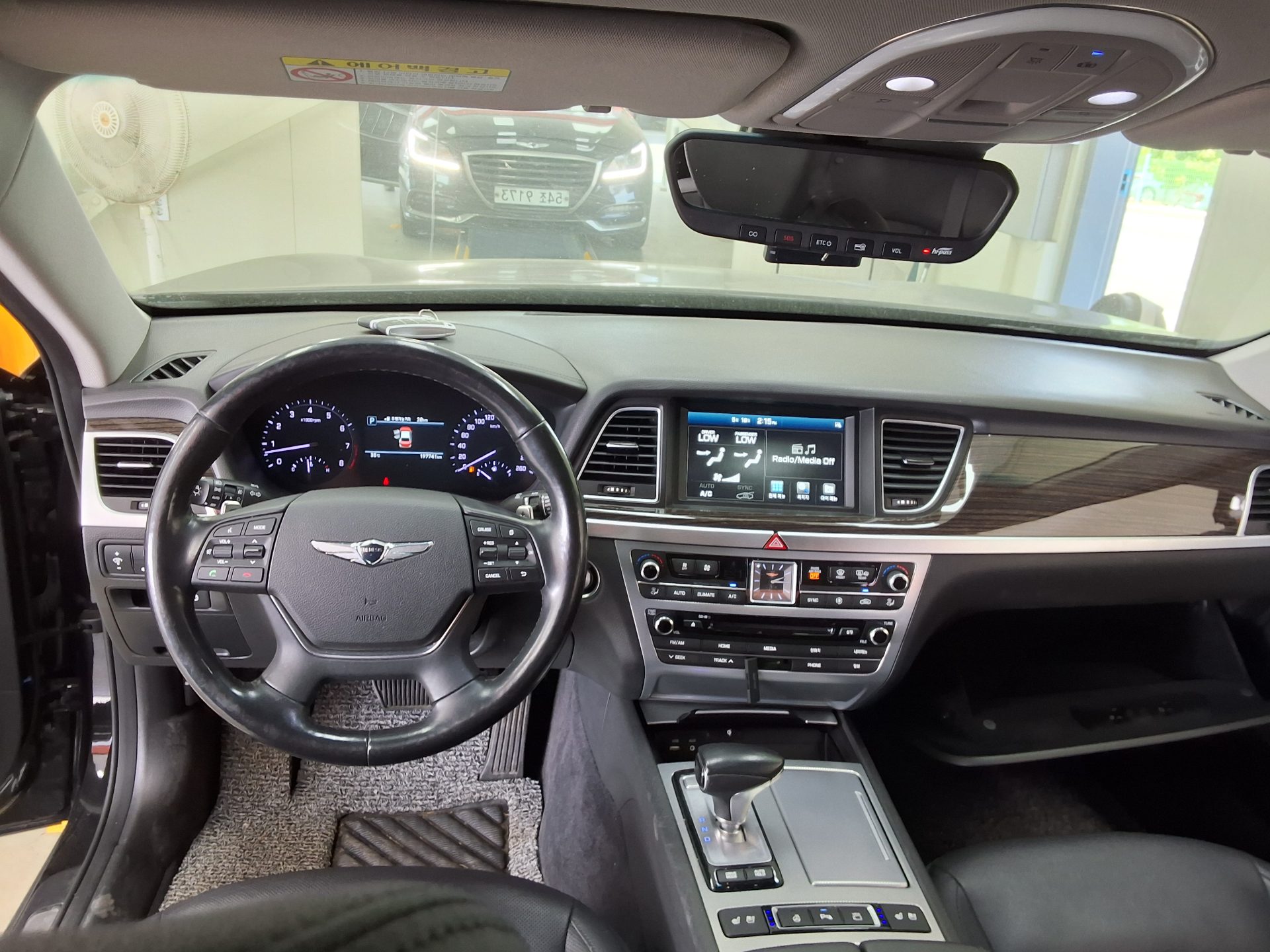 2018 - genesis g80